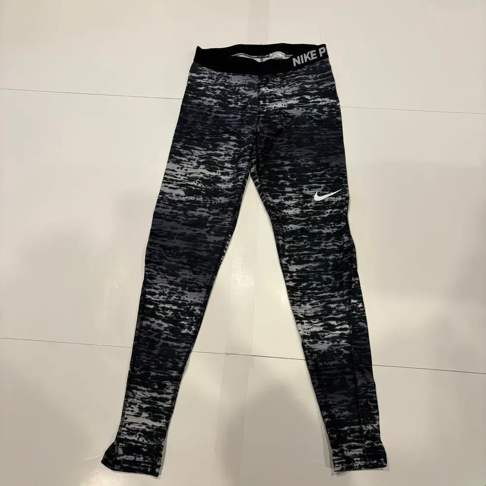 Nike distressed leggings